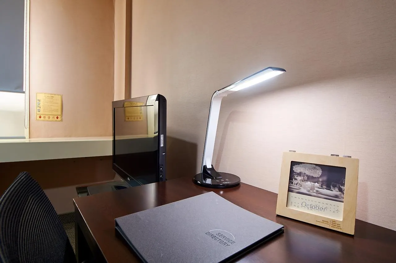 Yoido Hotel Seoul 4*,